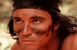 بازیگر سرشناس سینما بر اثر عارضه قلبی درگذشت