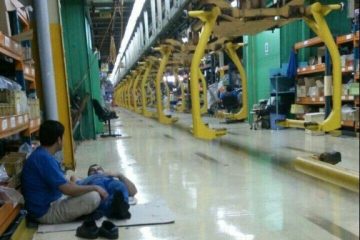 تعرفه‌ بالای واردات مواد اولیه حمایت بی دریغ دولت از بخش خصولتی به ضرر کارخانجات خصوصی