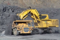 بازار سنگ‌آهن گوش‌به‌زنگ چین