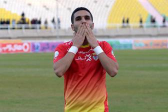 عصبانیت شدید یک بازیکن به خاطر نبردن نامش در مراسم برترین ها!