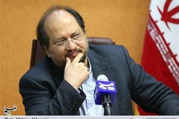 ایجاد تقاضا در داخل برای تولیدات موجود بسیار اهمیت دارد/ مالیات بر ارزش افزوده بلای جان تولیدکننده شده است