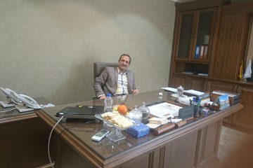 کارخانجات بزرگ تولید لوله و پروفیل هم اکنون برای تامین مواد اولیه قراردادهایی که منعقد کرده اند، مشکل دارند.