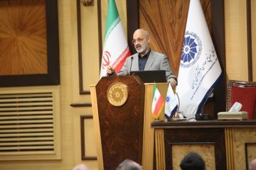 مسئولیت سیاست‌گذاری تجارت باید به سازمان توسعه تجارت بازگردد